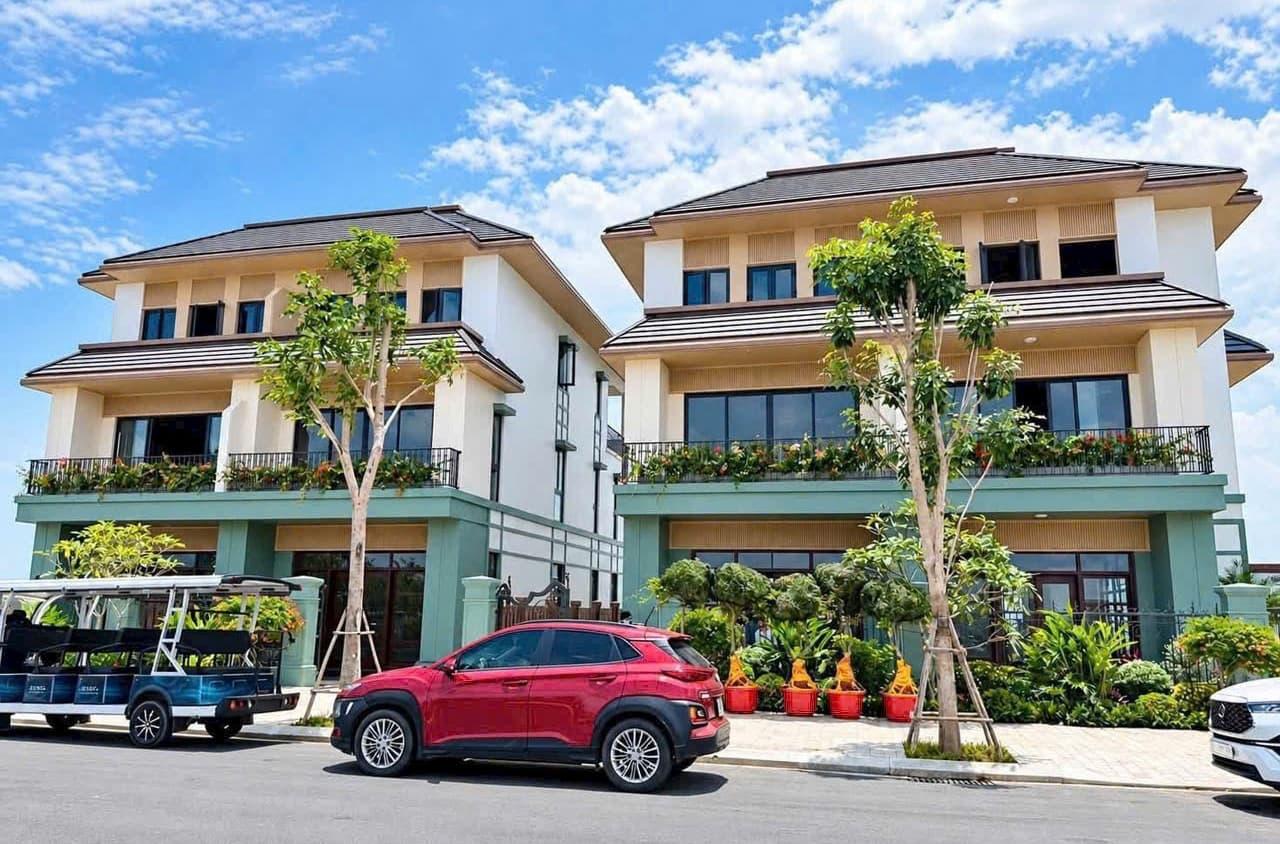 tien do nha mau song lap tại vinh ngoc